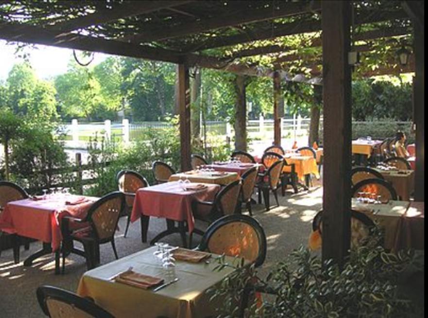 Au Bord Du Lac Hotel Saint-Remy-les-Chevreuse Ngoại thất bức ảnh
