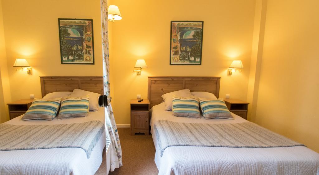 Au Bord Du Lac Hotel Saint-Remy-les-Chevreuse Ngoại thất bức ảnh